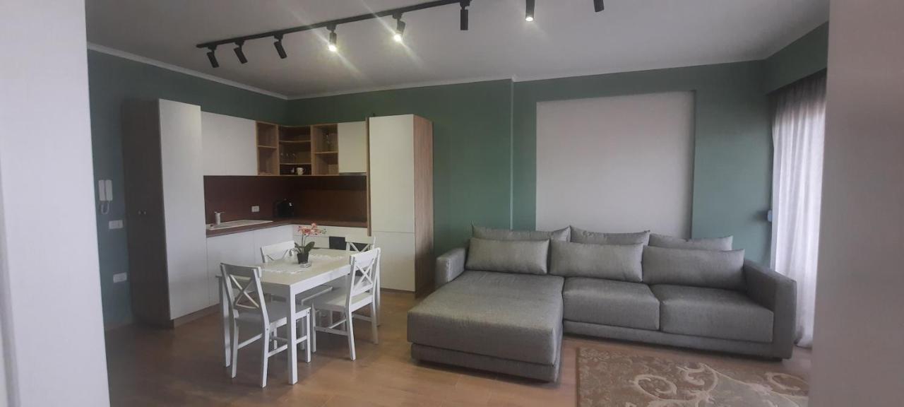 Flower Apartment Τίρανα Εξωτερικό φωτογραφία