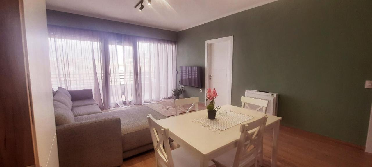 Flower Apartment Τίρανα Εξωτερικό φωτογραφία